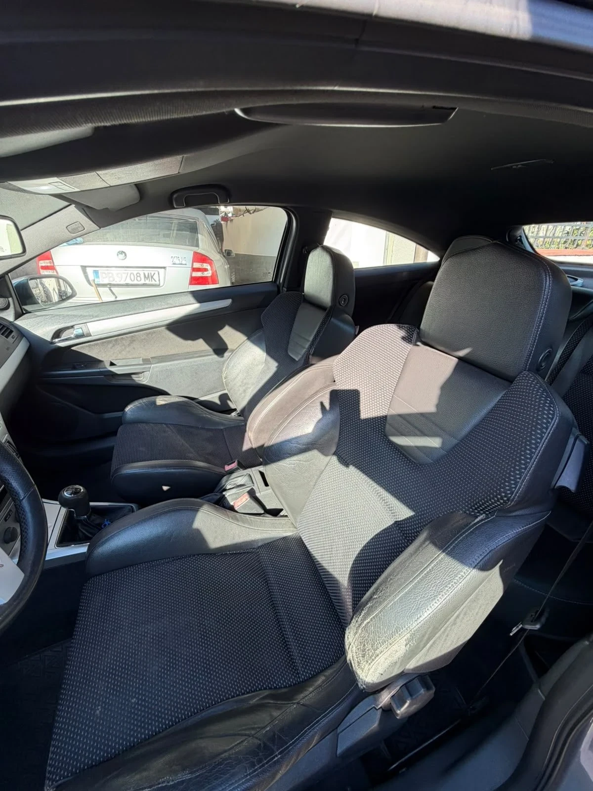 Opel Astra GTC 1.6 , снимка 14 - Автомобили и джипове - 56120249