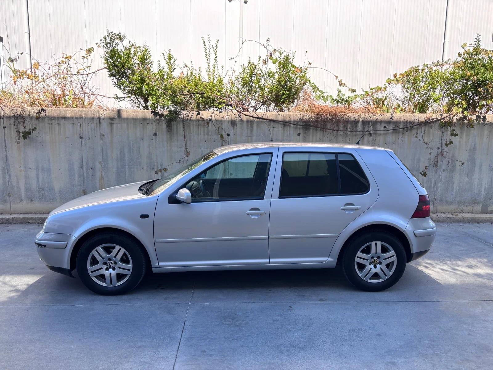 VW Golf, снимка 12 - Автомобили и джипове - 56208632