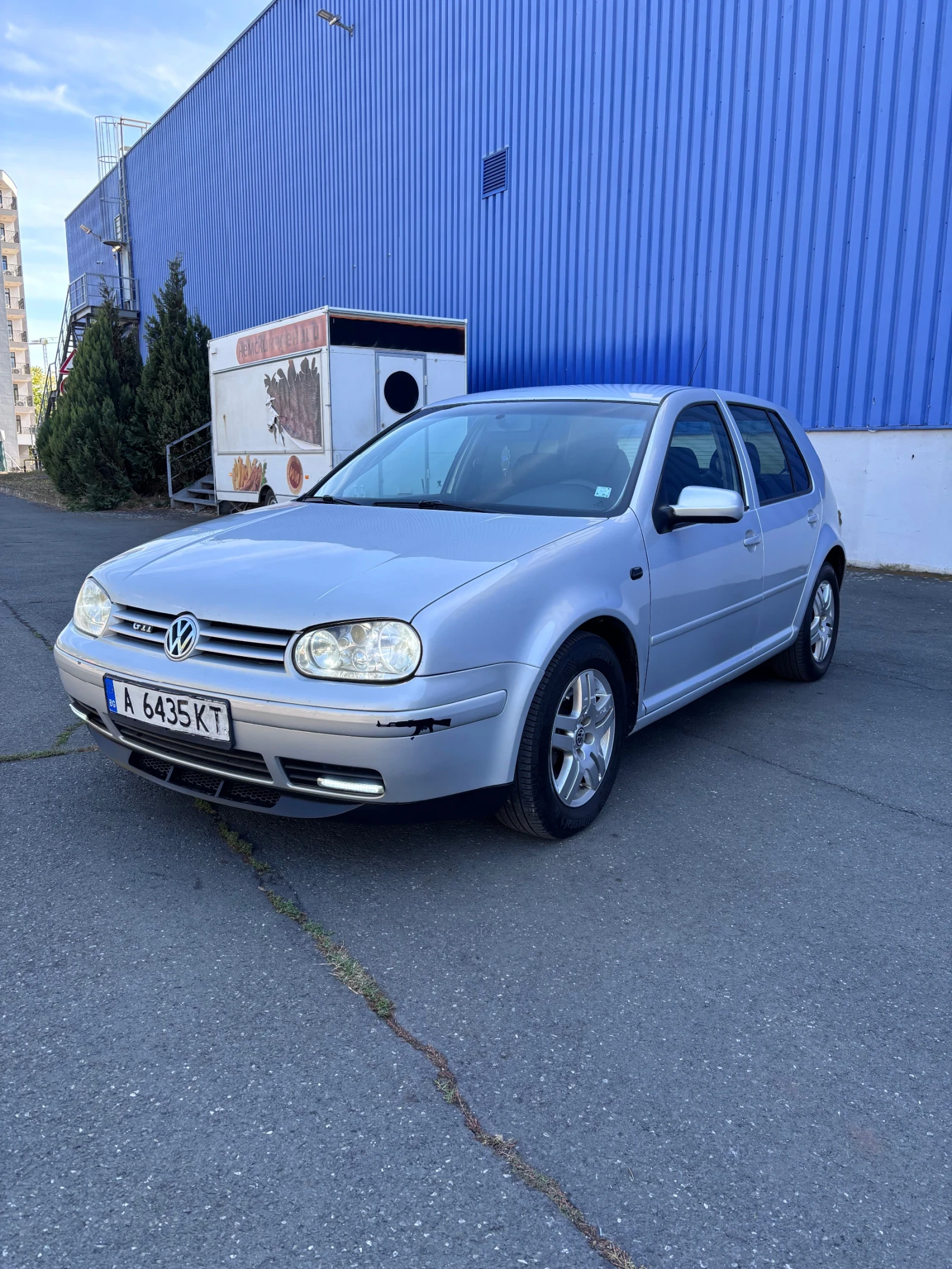 VW Golf, снимка 4 - Автомобили и джипове - 56208632