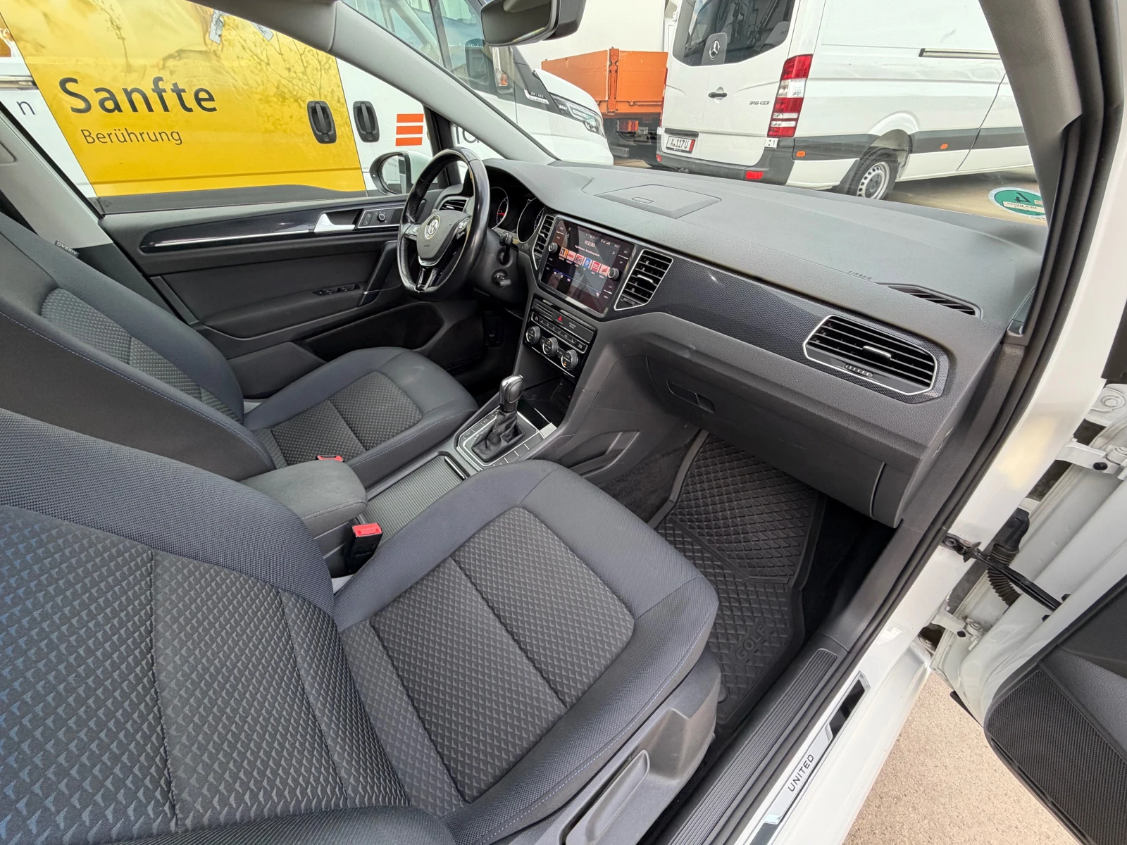 VW Sportsvan 2.0TDI!DSG!FULL!ТОП!ГЕРМАНИЯ!, снимка 11 - Автомобили и джипове - 56218708