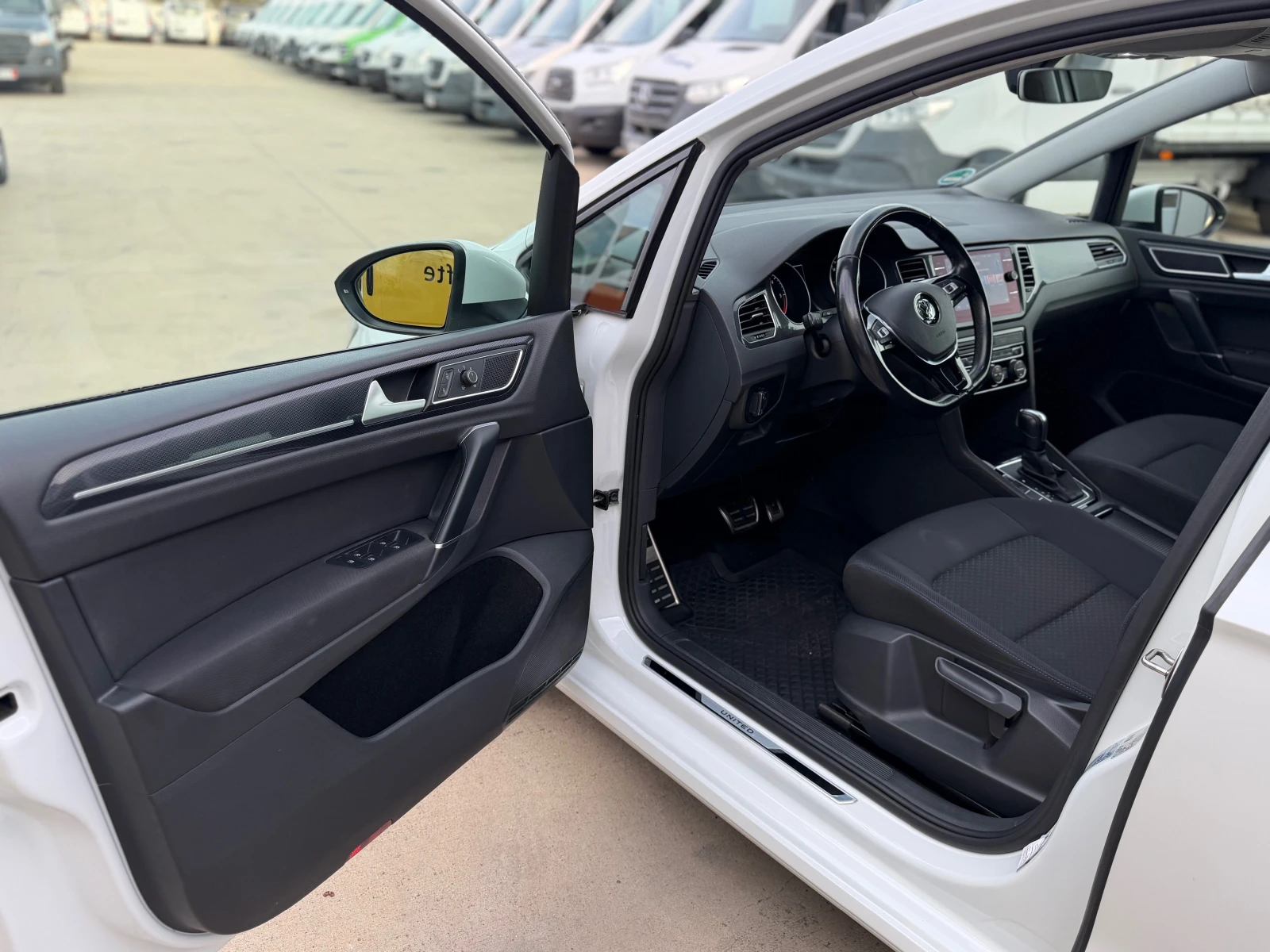 VW Sportsvan 2.0TDI!DSG!FULL!ТОП!ГЕРМАНИЯ!, снимка 16 - Автомобили и джипове - 56218708