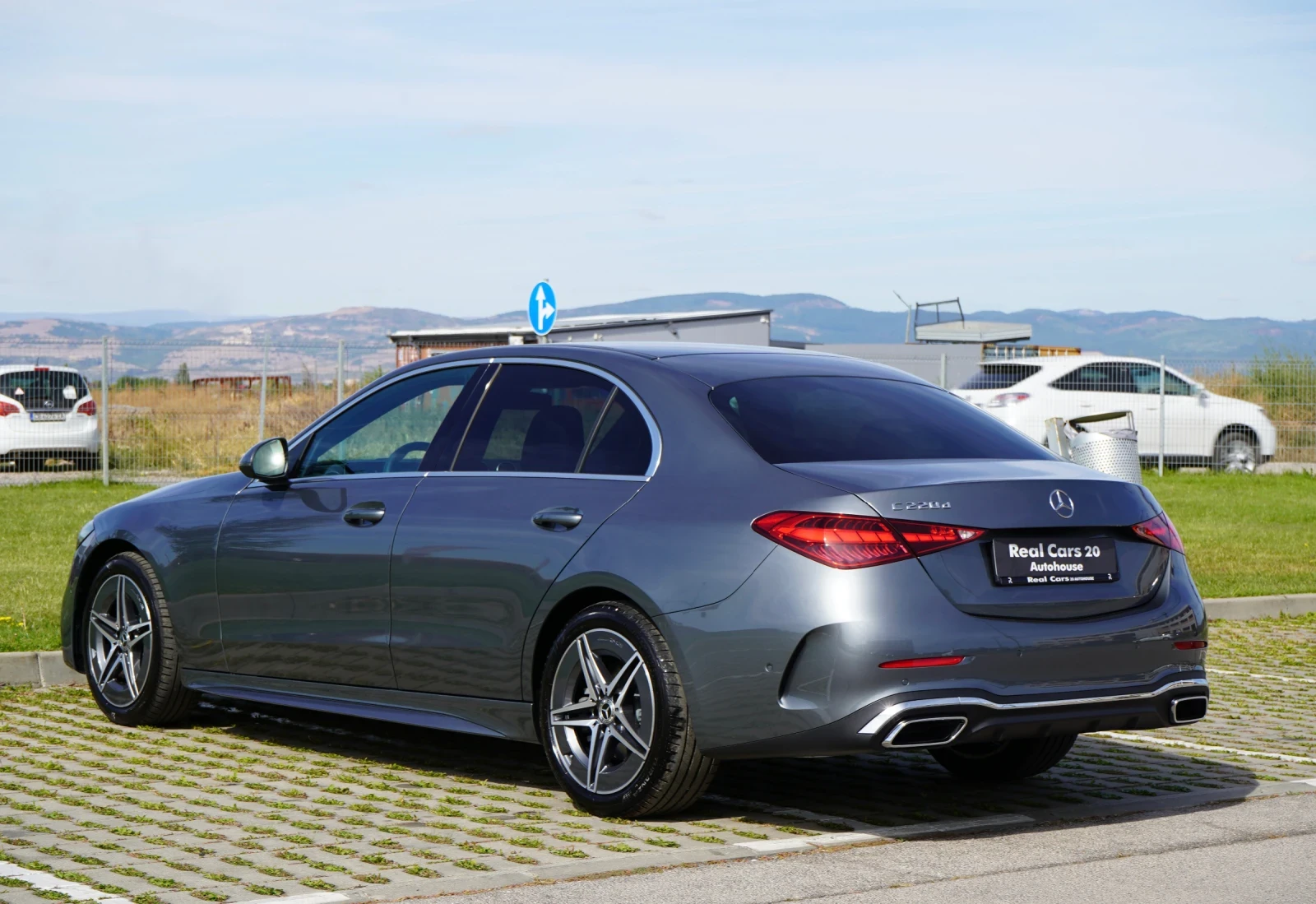 Mercedes-Benz C 220 D* AMG* CAMERA* НОВ , снимка 6 - Автомобили и джипове - 56327471