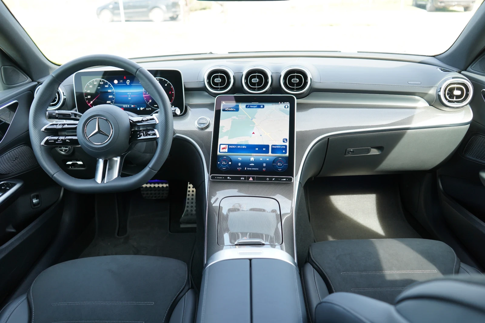Mercedes-Benz C 220 D* AMG* CAMERA* НОВ , снимка 12 - Автомобили и джипове - 56327471