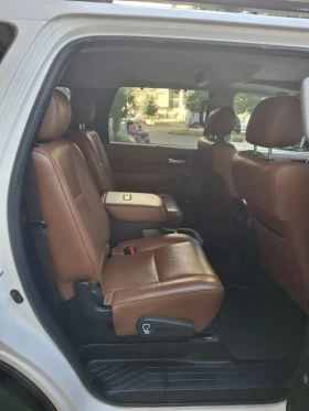 Toyota Sequoia Platinum, снимка 11
