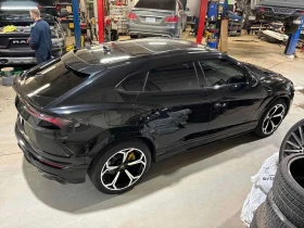 Lamborghini Urus  PANO* ПОДГРЕВ* KEYLESS* , снимка 3 - Автомобили и джипове - 53663890