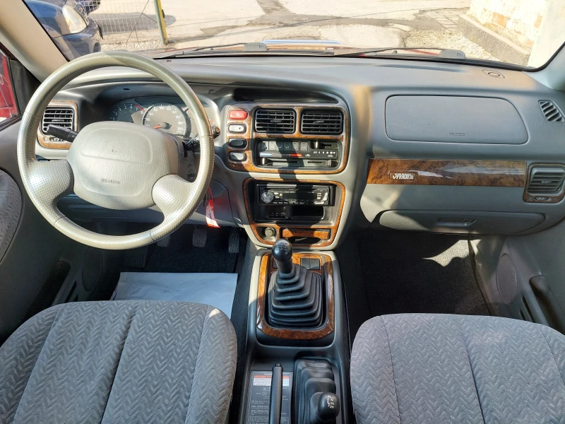 Suzuki Grand vitara 2, 5i-144kc.-ТОП СЪСТОЯНИЕ, снимка 8 - Автомобили и джипове - 47152619