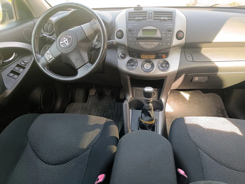 Toyota Rav4 2.2 D4D 136к.с, снимка 10 - Автомобили и джипове - 47394058