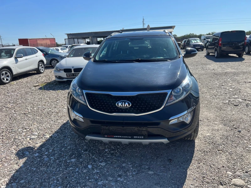 Kia Sportage 2.0 CRDI 4X4 , снимка 2 - Автомобили и джипове - 51532480