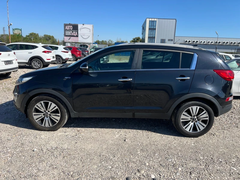 Kia Sportage 2.0 CRDI 4X4 , снимка 8 - Автомобили и джипове - 51532480