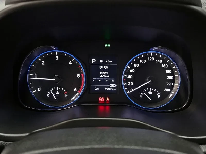 Hyundai Kona 1.6, снимка 8 - Автомобили и джипове - 54639981