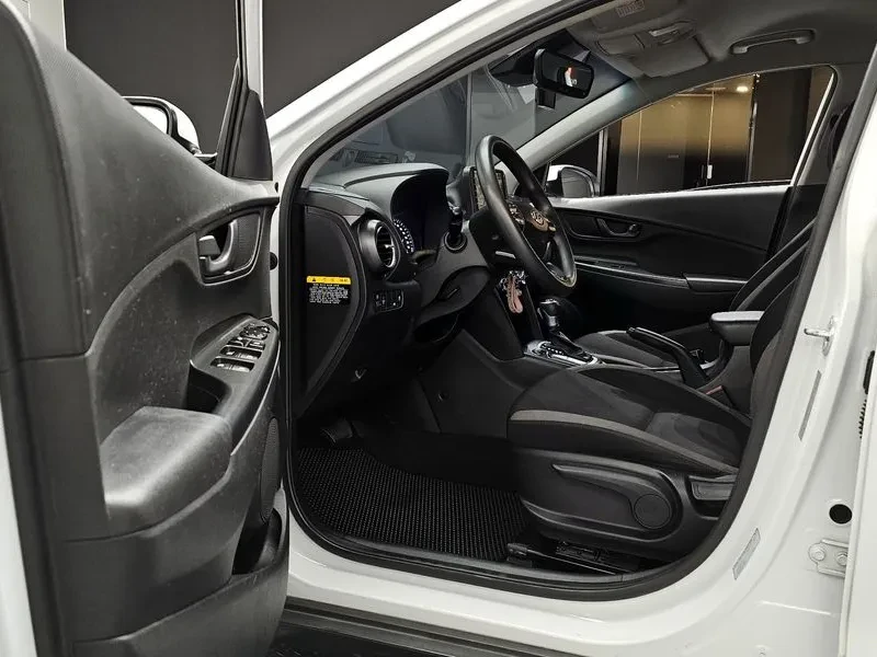 Hyundai Kona 1.6, снимка 10 - Автомобили и джипове - 54639981