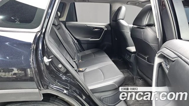 Toyota Rav4 Hybrid 4x4| DIGITAL| КАМЕРА| ОБДУХ| DIST| PANO, снимка 12 - Автомобили и джипове - 55846054
