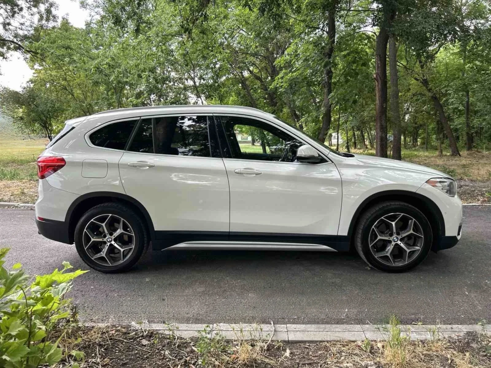 BMW X1 28i / X LINE / KEYLESS - изображение 6