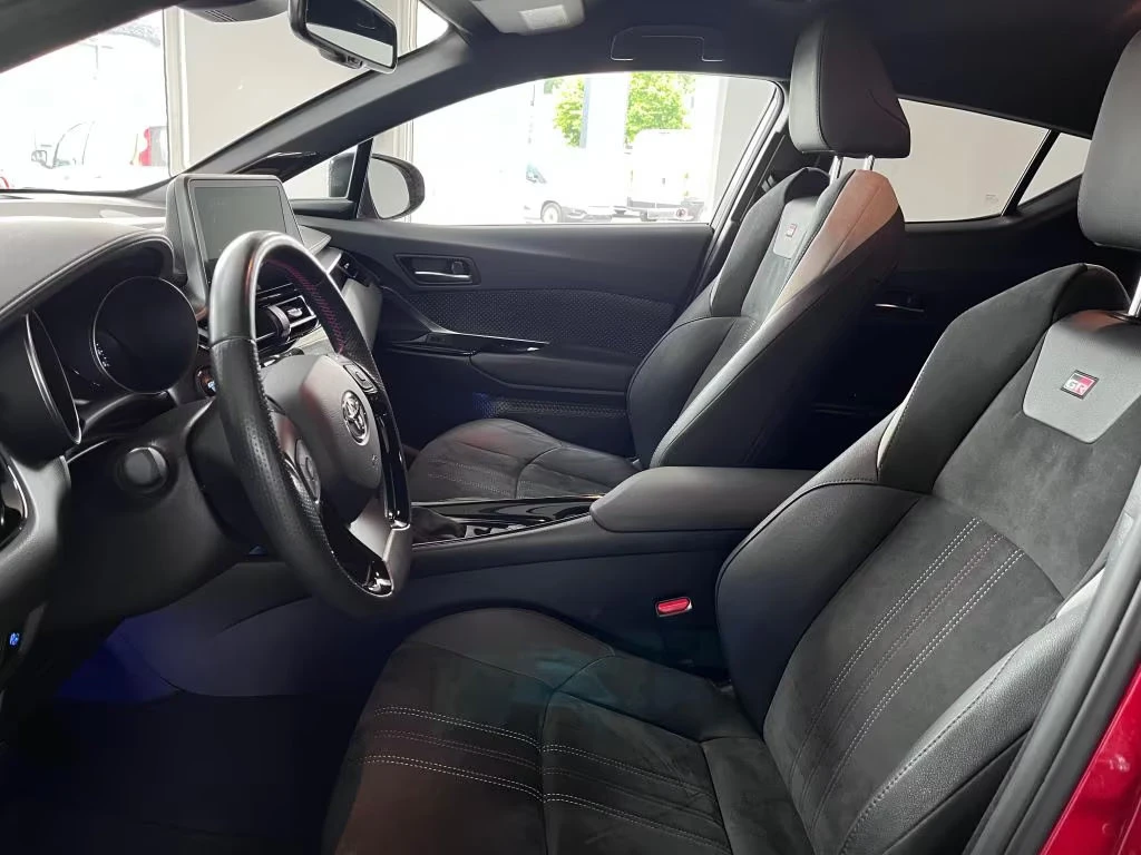 Toyota C-HR 2.0/GR-SPORT/184HP/HYBRID/CARPLAY/LED/KEYLESS/508f - изображение 8