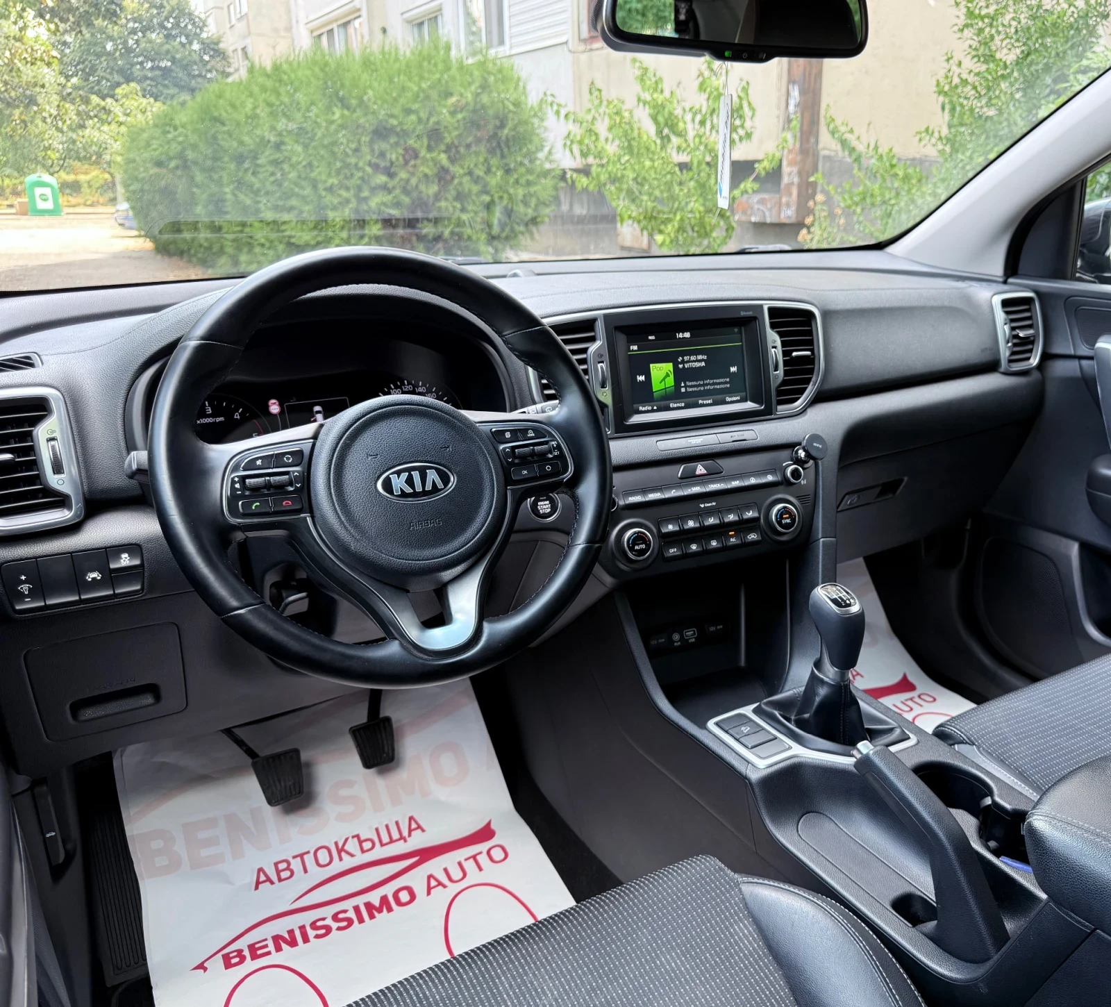 Kia Sportage * 1.7CRDI* PANORAMA* CAMERA* NAVI* KOJA* SMOKY GRE - изображение 7