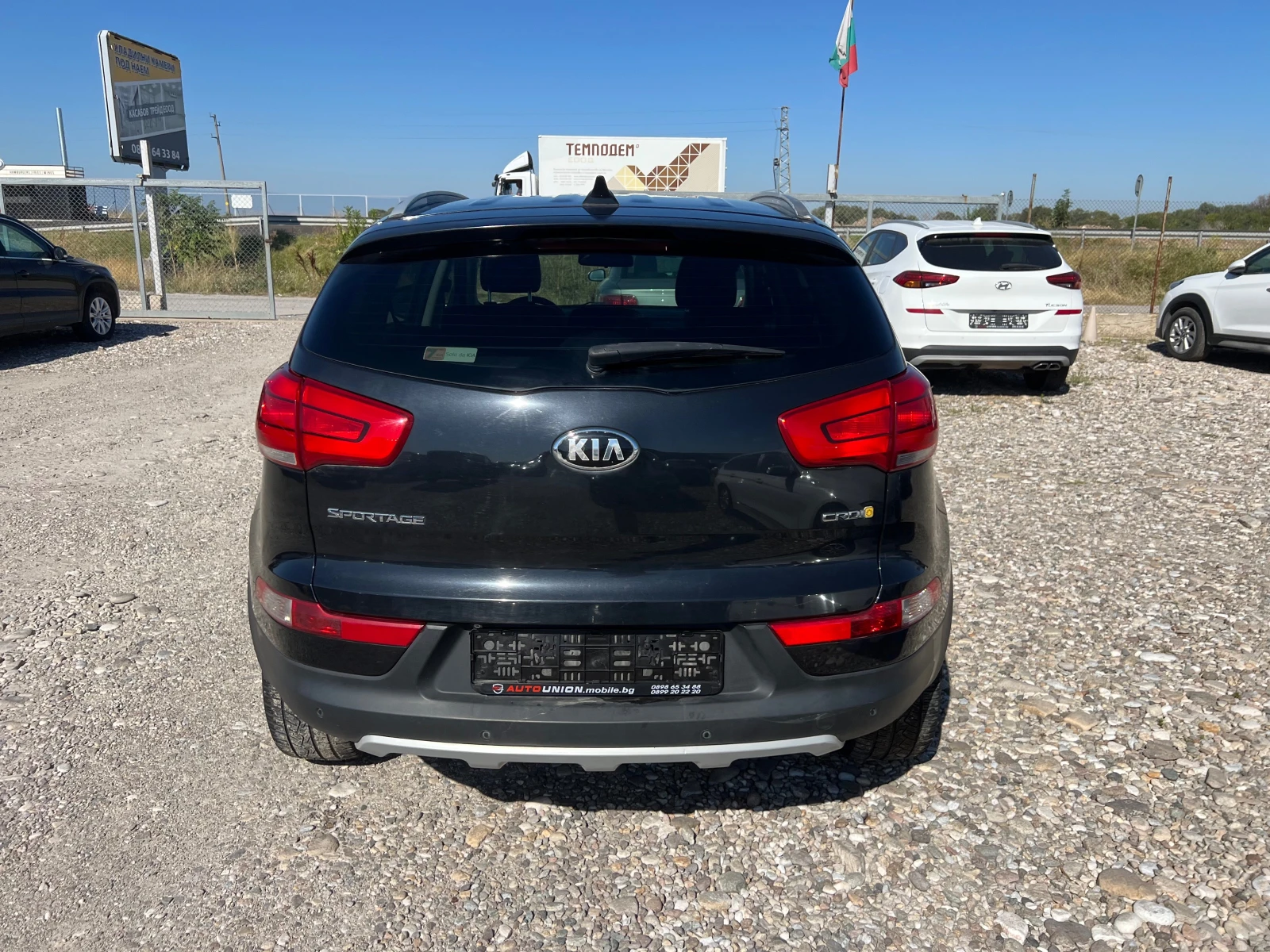 Kia Sportage 2.0 CRDI 4X4  - изображение 6