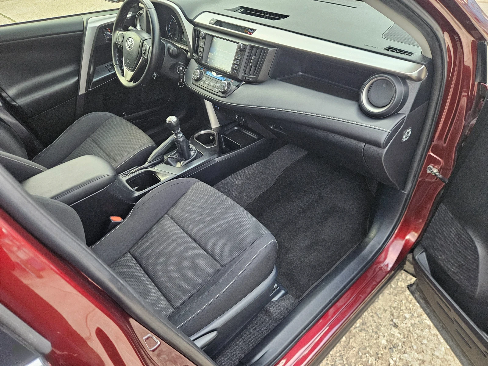 Toyota Rav4 2.0 -46000km | Mobile.bg � ����������� 13