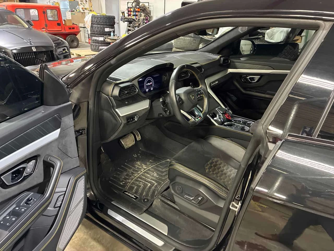 Lamborghini Urus  PANO* �������* KEYLESS*  | Mobile.bg � ����������� 5