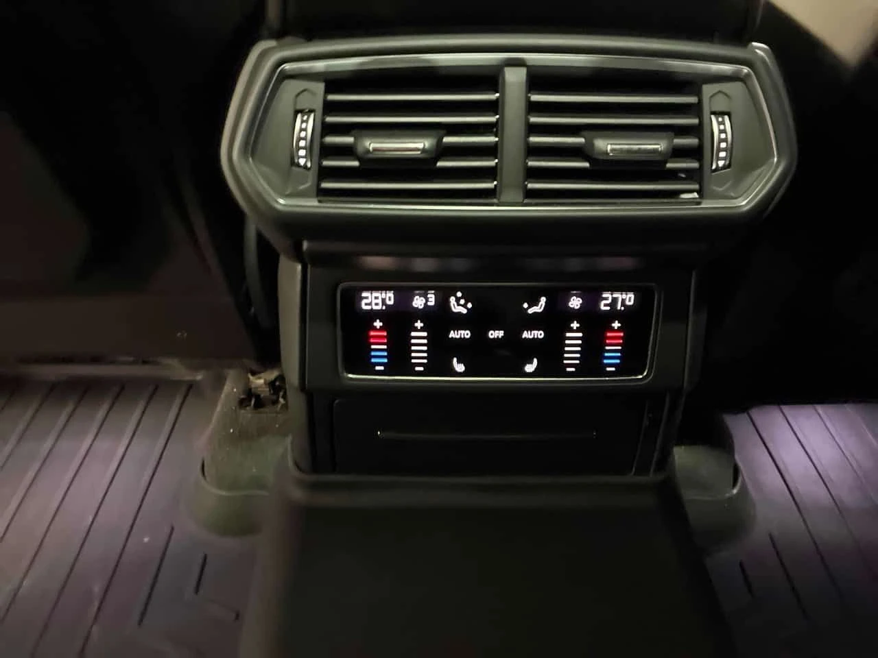 Lamborghini Urus  PANO* �������* KEYLESS*  | Mobile.bg � ����������� 12