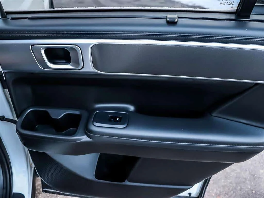 Hyundai Santa fe * XRT * Фиксирана цена до БГ * От Hyundai * , снимка 11 - Автомобили и джипове - 53808493