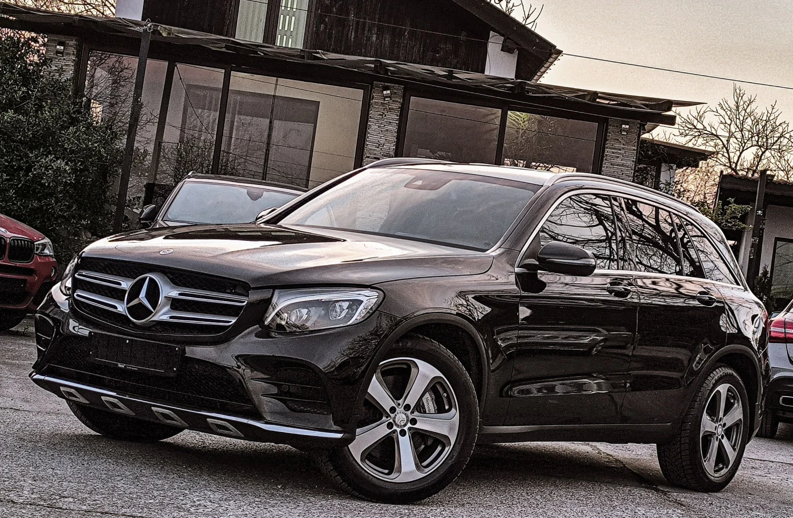 Mercedes-Benz GLC 250 D* AMG-LINE* 9G* 4-MATIC* GERMANY , снимка 3 - Автомобили и джипове - 53989908