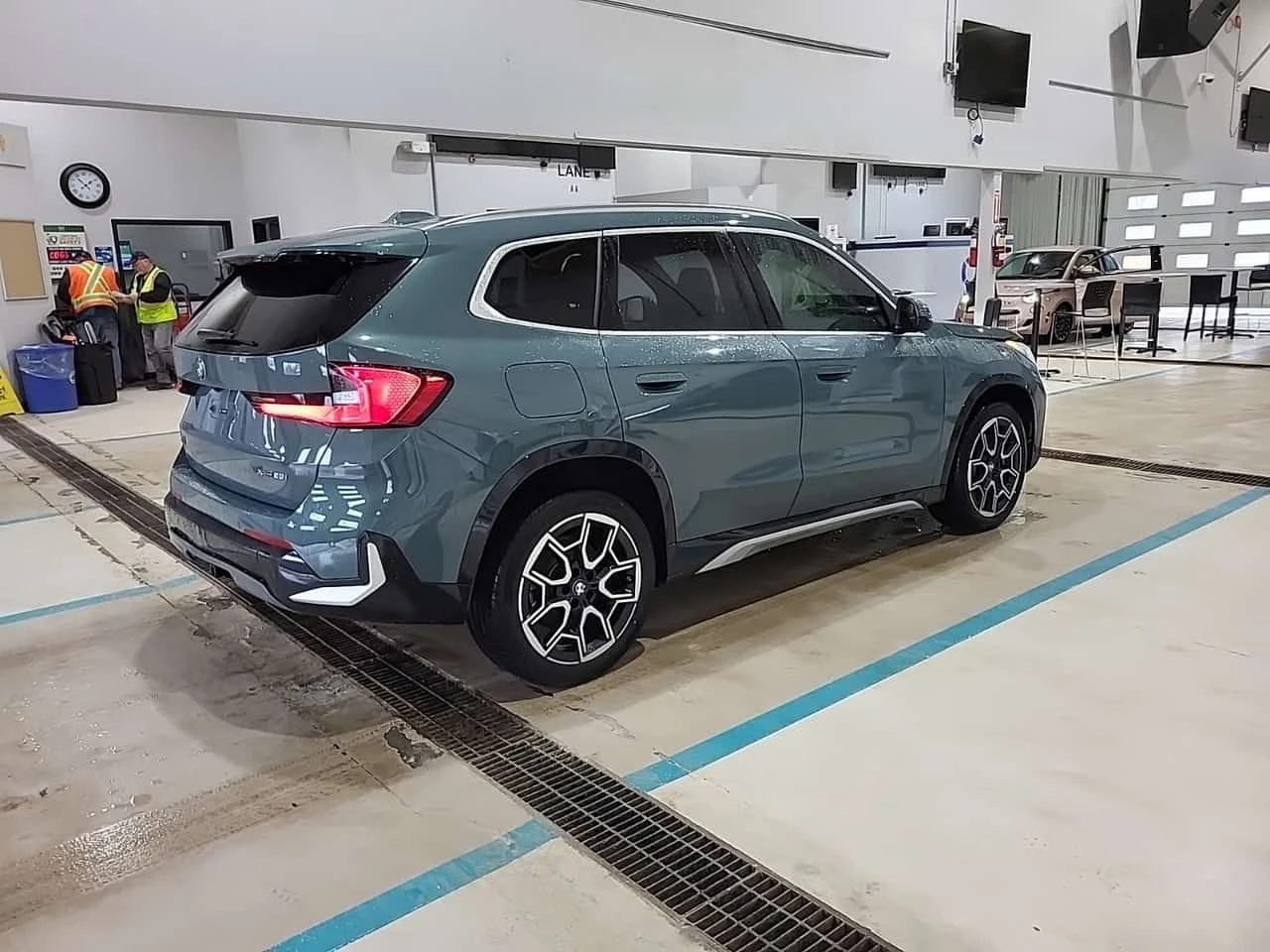 BMW X1 * XDRIVE28I * CARFAX * БЕЗ ПЪРВОНАЧАЛНА ВНОСКА, снимка 3 - Автомобили и джипове - 53997819