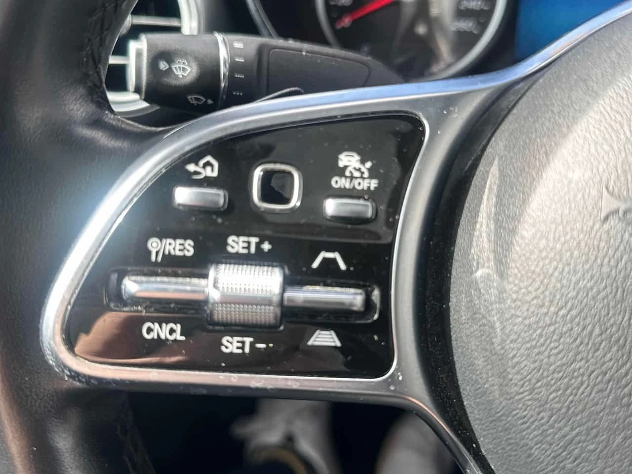 Mercedes-Benz GLC 300  CARFAX, снимка 11 - Автомобили и джипове - 54014774