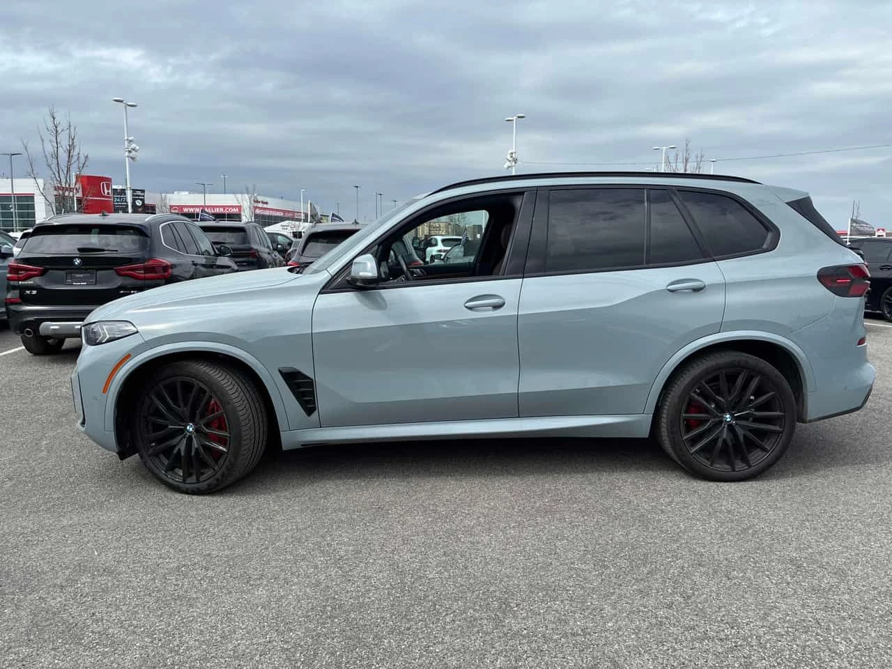 BMW X5 xDrive40i M SPORT/360/Harman Kardon/ДИСТРОНИК/PANO, снимка 2 - Автомобили и джипове - 54360399