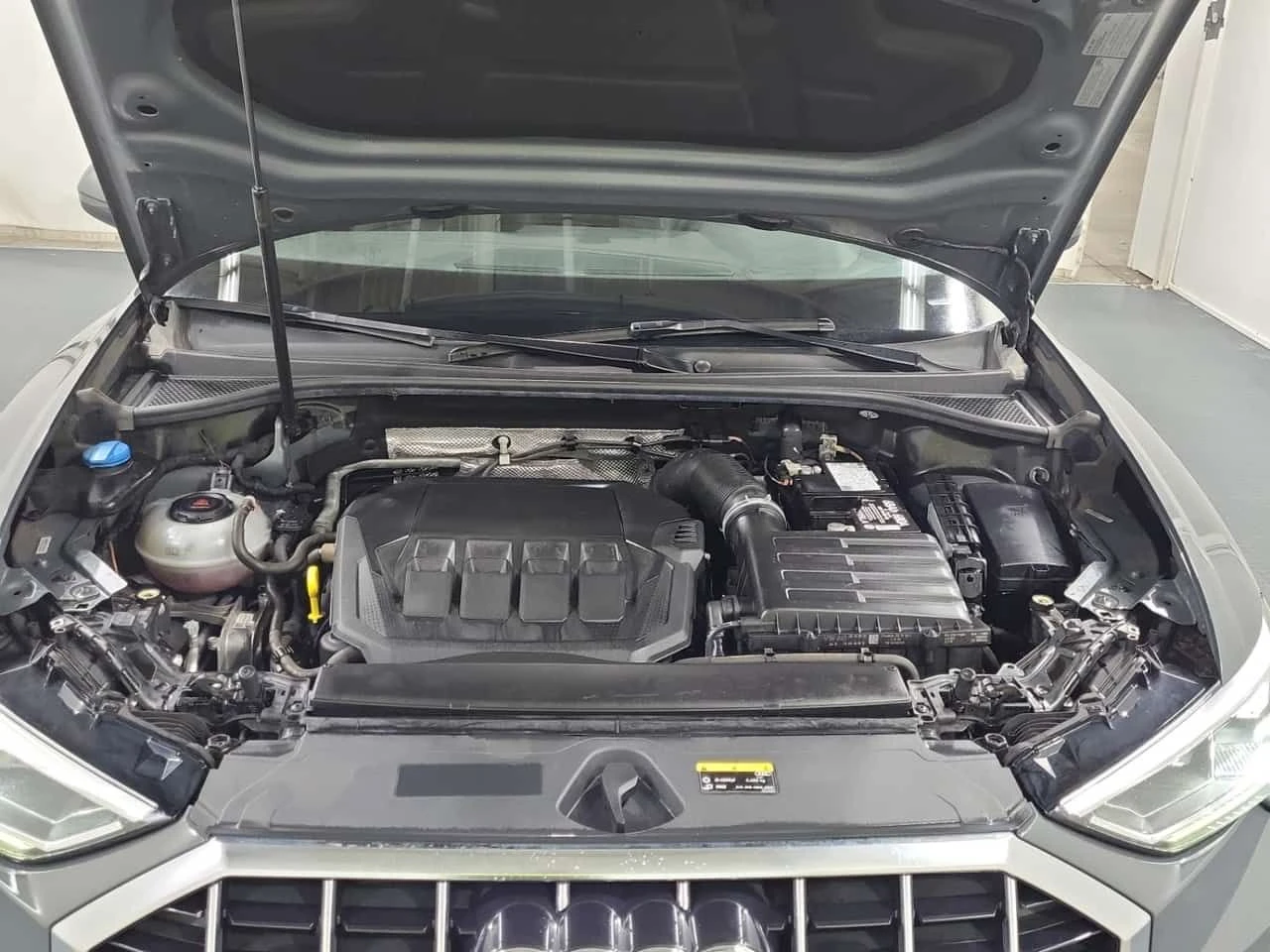 Audi Q3 * CARFAX * ПАНОРАМА * БЕЗ ИНЦИДЕНТИ * , снимка 16 - Автомобили и джипове - 54365919