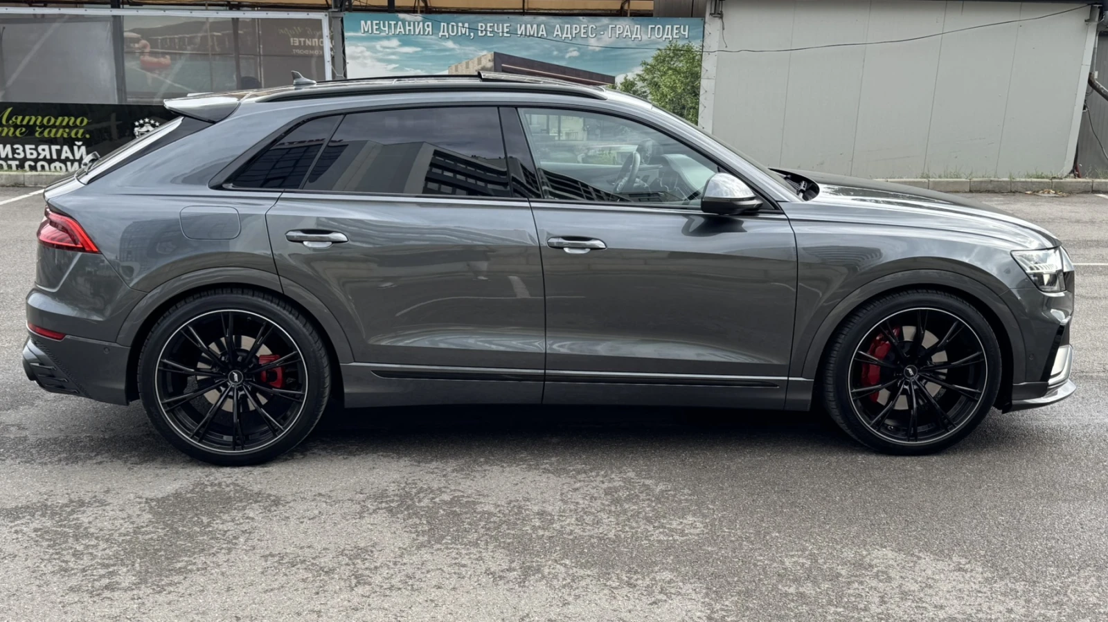 Audi Q8 S line/ABT/B&O/360/Matrix/Panorama/Vakum/HeadUP, снимка 6 - Автомобили и джипове - 54907345