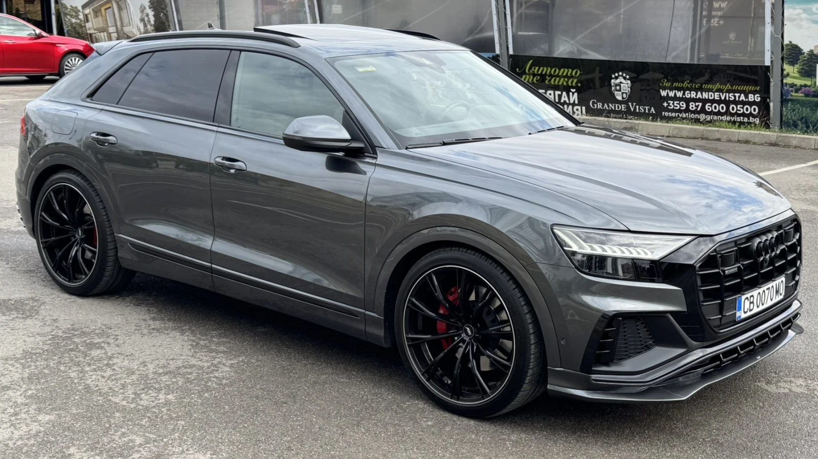 Audi Q8 S line/ABT/B&O/360/Matrix/Panorama/Vakum/HeadUP, снимка 3 - Автомобили и джипове - 54907345