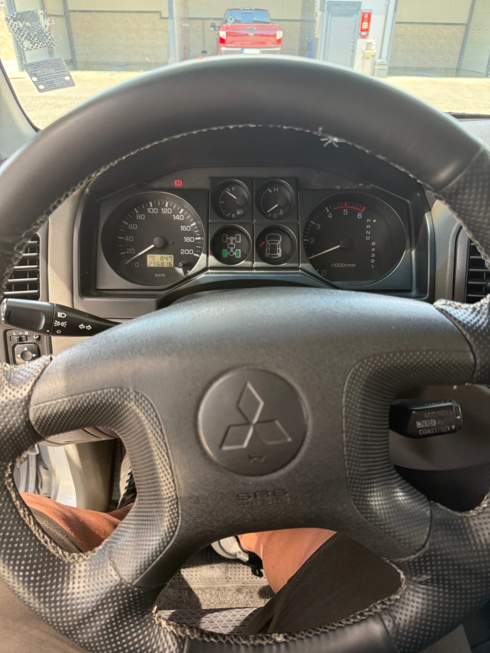 Mitsubishi Pajero 3.2, снимка 9 - Автомобили и джипове - 54947907