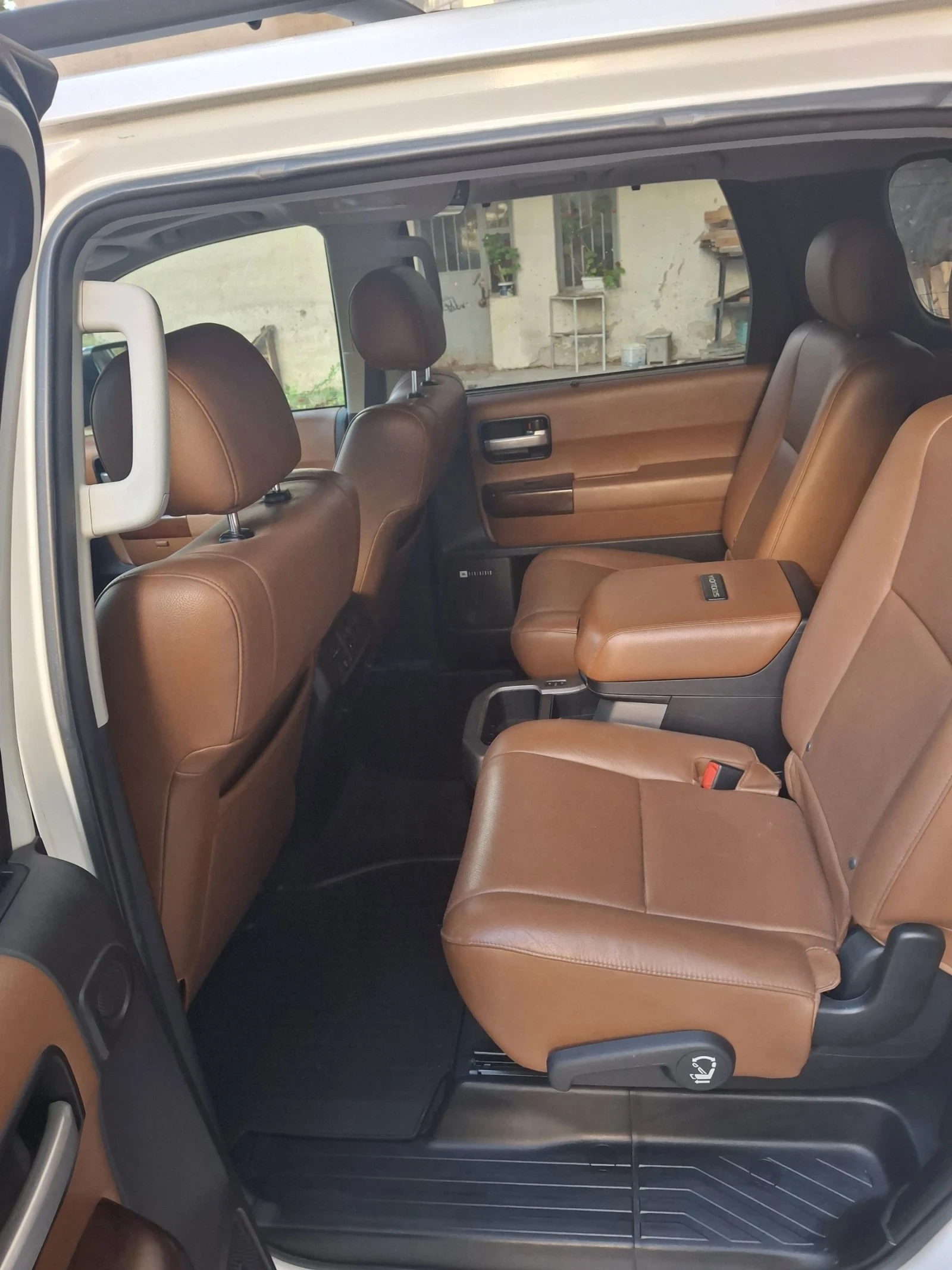 Toyota Sequoia Platinum, снимка 10 - Автомобили и джипове - 55284952