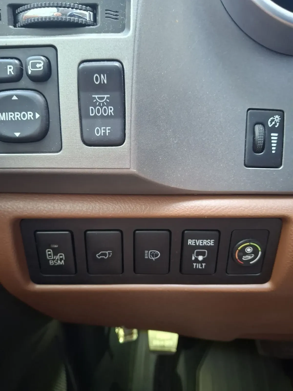 Toyota Sequoia Platinum, снимка 14 - Автомобили и джипове - 55284952
