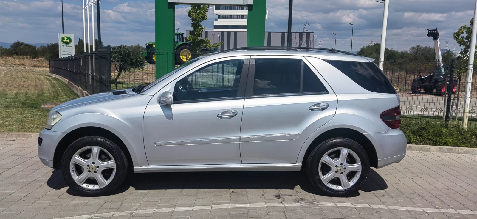 Mercedes-Benz ML 320, снимка 2 - Автомобили и джипове - 55385612