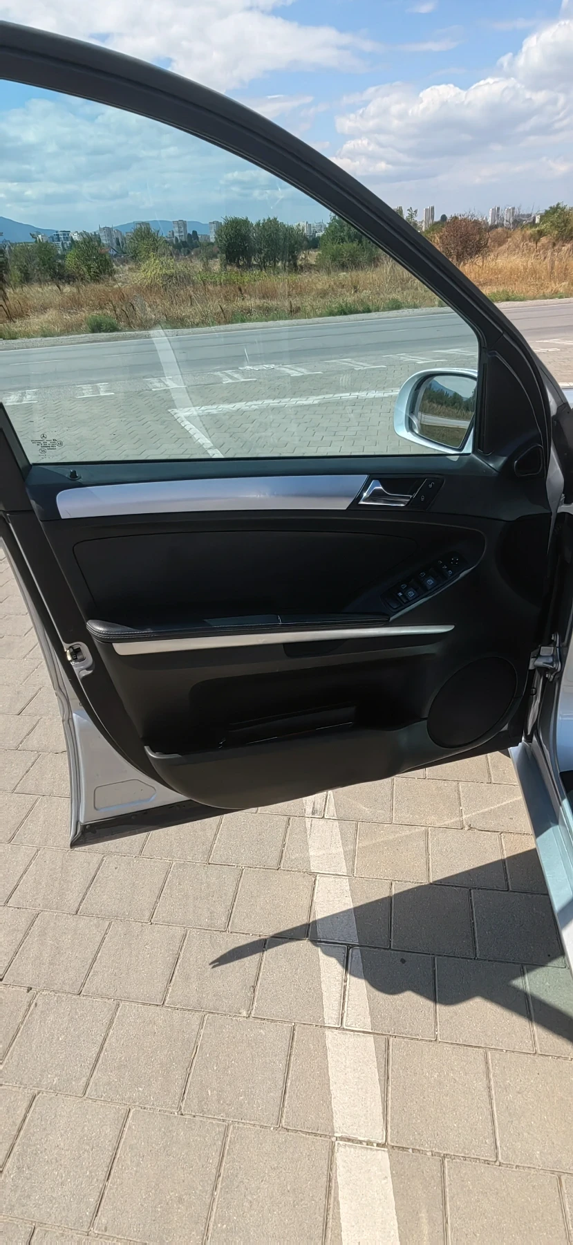 Mercedes-Benz ML 320, снимка 8 - Автомобили и джипове - 55385612