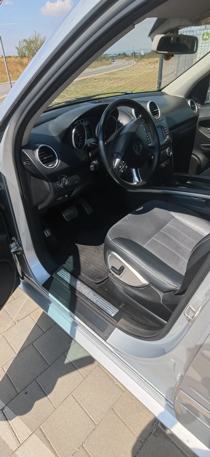 Mercedes-Benz ML 320, снимка 14 - Автомобили и джипове - 55385612