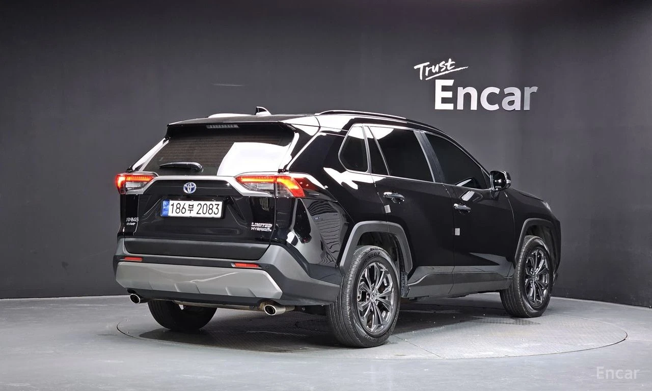 Toyota Rav4 Hybrid 4x4| DIGITAL| КАМЕРА| ОБДУХ| DIST| PANO, снимка 2 - Автомобили и джипове - 55846054