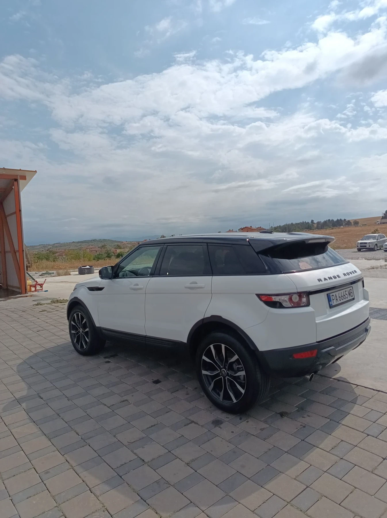 Land Rover Range Rover Evoque 2.2, снимка 4 - Автомобили и джипове - 56054432