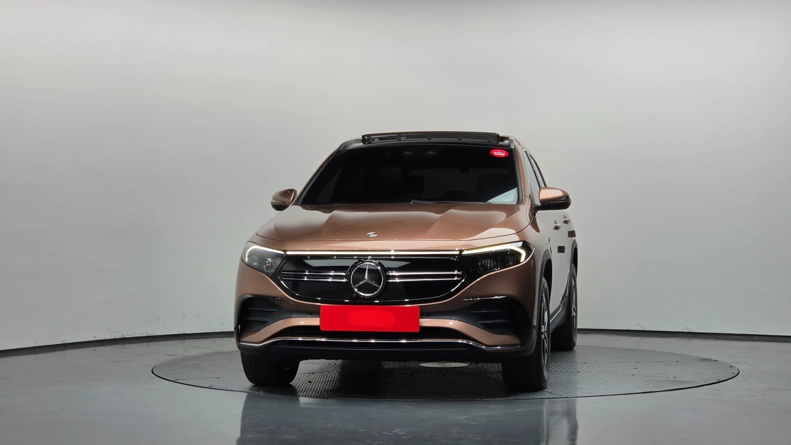 Mercedes-Benz EQA 250 H243 AMG Line, снимка 2 - Автомобили и джипове - 56115815