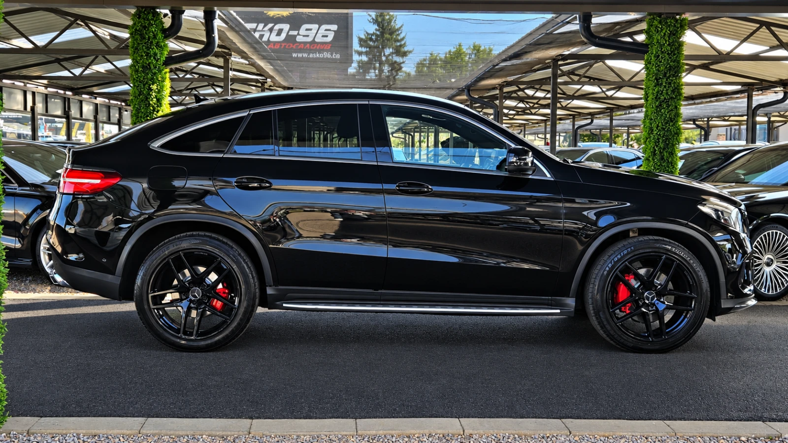 Mercedes-Benz GLE Coupe 350AMG/360CAM/HUD/ПОДГРЕВ/AIRMAT/AMBI/CAR PLAY/LIZ, снимка 4 - Автомобили и джипове - 56117339