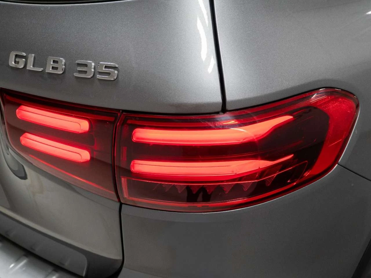 Mercedes-Benz GLB AMG GLB 35 | AMG Performance 4MATIC | Panoramic Su | Mobile.bg � ����������� 11