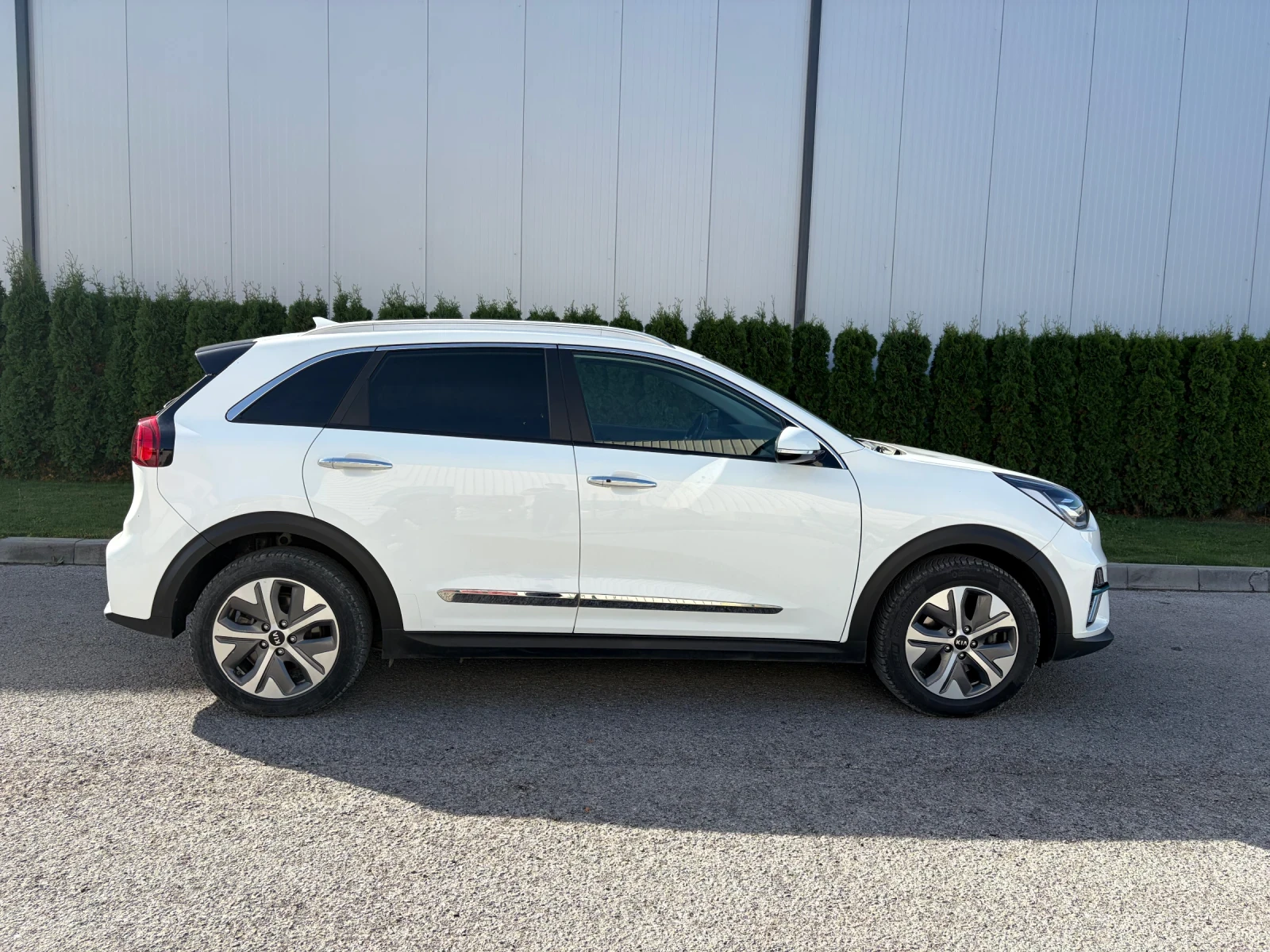 Kia Niro 204��. ������� | Mobile.bg � ����������� 4