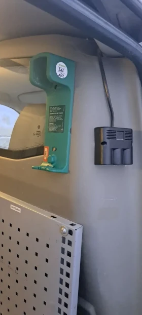 VW Transporter VW Transporter 2.0* TDI 140k.c КЛИМА/БЛУТУТ, снимка 13