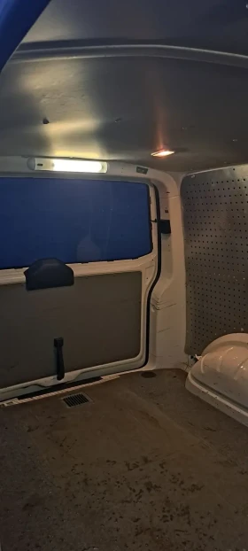 VW Transporter VW Transporter 2.0* TDI 140k.c КЛИМА/БЛУТУТ, снимка 14