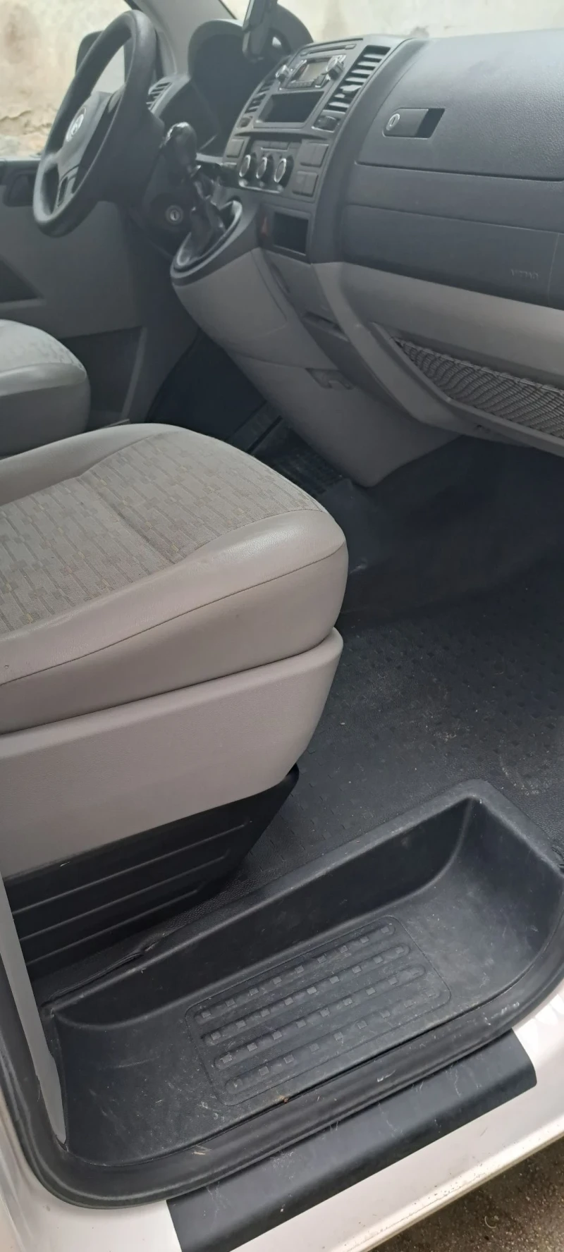 VW T5 VW T5 2.0 TDI 140k.c, снимка 6 - Бусове и автобуси - 53294089