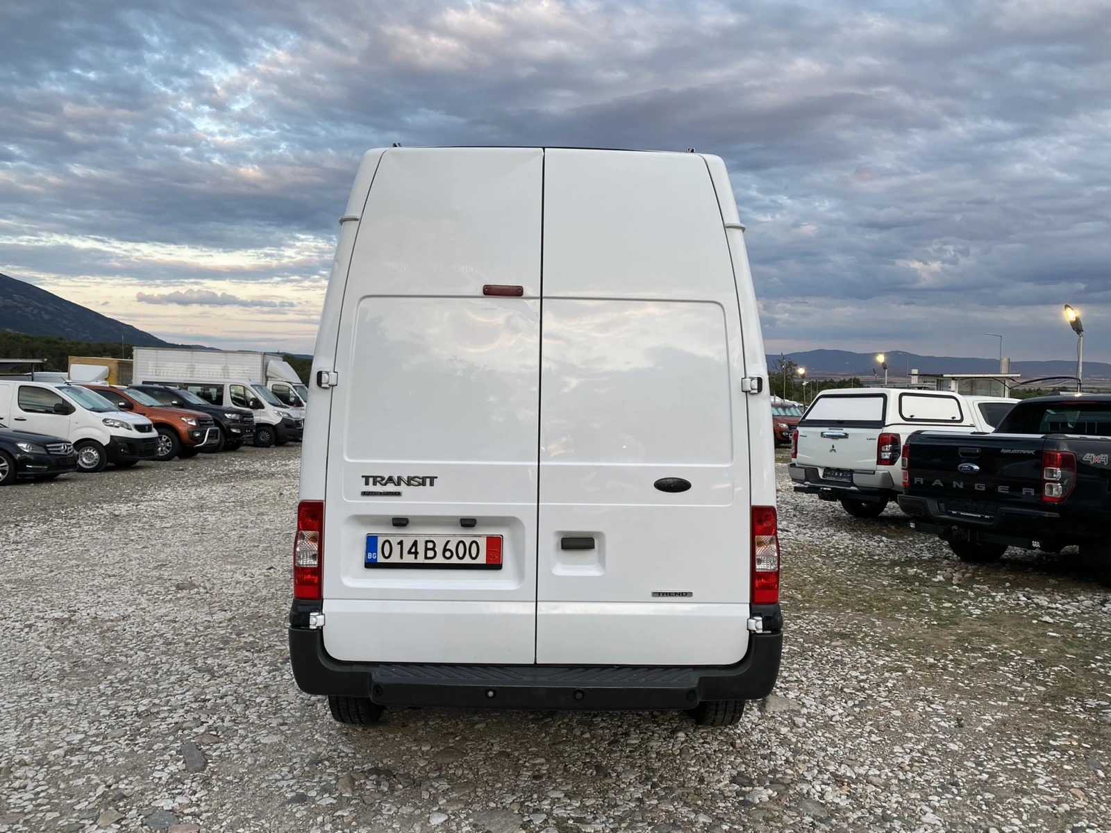 Ford Transit -2.2TDCI-125k.c./-2012г./КАТО-НОВ, снимка 5 - Бусове и автобуси - 55704356