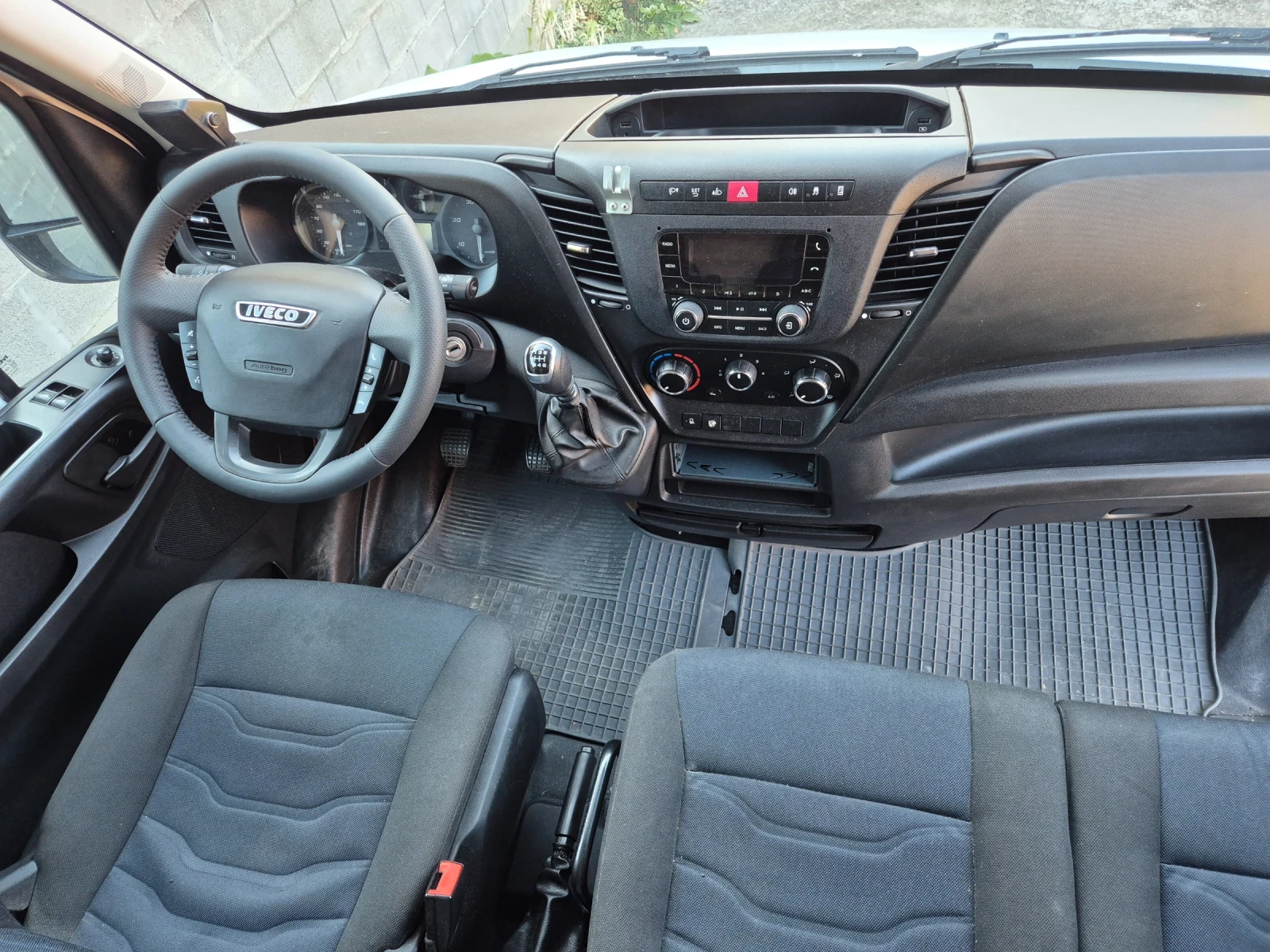 Iveco 35c15 35C15   КЛИМАТИК МАКСИ 3000 куб.см., снимка 12 - Бусове и автобуси - 56076110