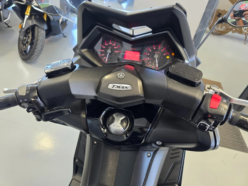Yamaha T-max 530ie, ABS, Led, 2015г., снимка 11 - Мотоциклети и мототехника - 51845826