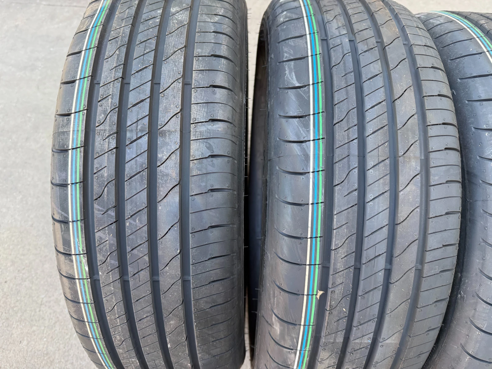 Гуми Летни 215/65R16, снимка 3 - Гуми и джанти - 55583666